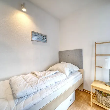 - Haus G, App 0g0811